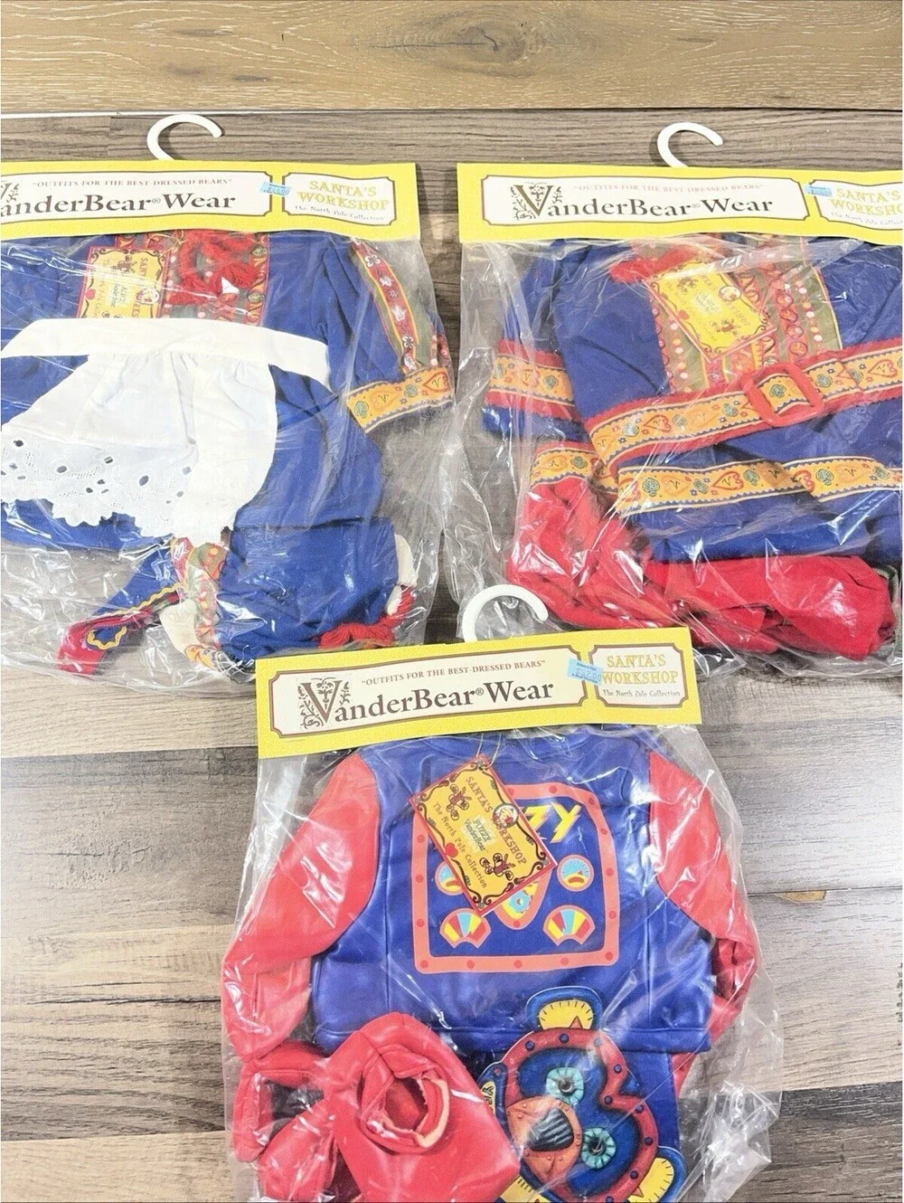 VanderBear Wear 3 Outfits Santa's Workshop North Pole Collection Vintage 1994